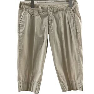 Cinnamon Girl ~ light khaki Bermuda Shorts ~ size 4